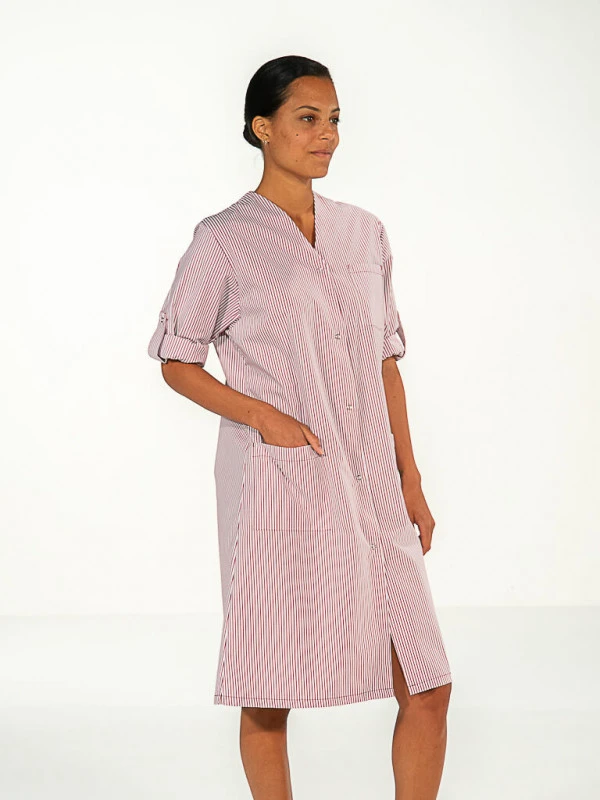 Blouse Agent Nettoyage Rayé Bordeaux Manches Ajustables LISA 4 Blouse Agent Nettoyage Rayé Bordeaux Manches Ajustables LISA – Image 2