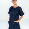 Tunique Aide-soignante Manches Courtes Bleu Marine NOEMIE -Travail Professionnels Vêtements Magasin tunique aide soignante manches courtes bleu marine noemie