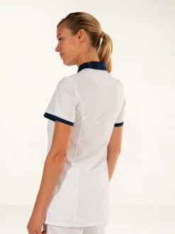 Tunique Femme Coupe Cintrée Blanche / Bleue Marine Ayako 9 Tunique Femme Coupe Cintrée Blanche / Bleue Marine Ayako -Travail Professionnels Vêtements Magasin tunique femme coupe cintree blanc bleu marine ayako 3