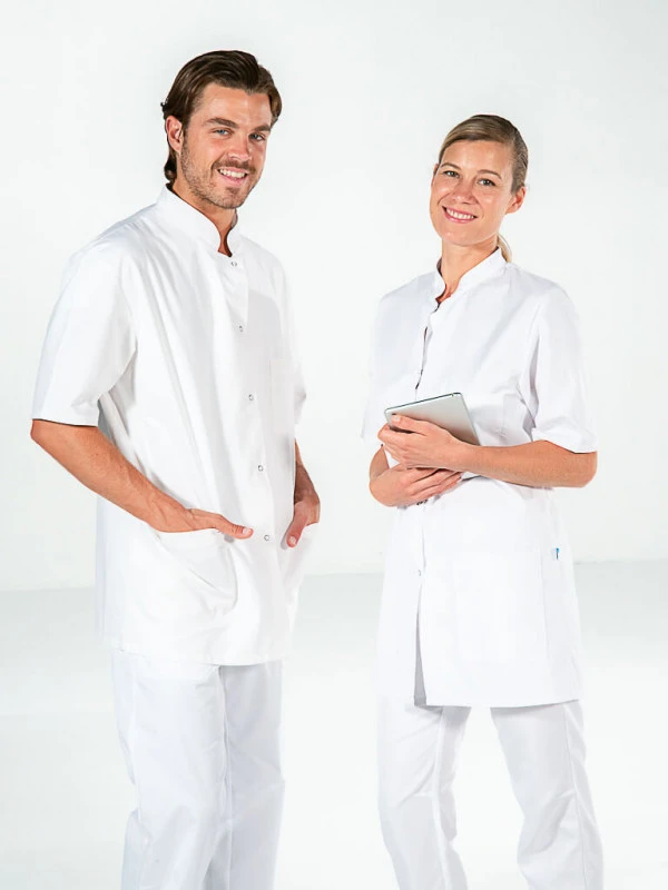 Tunique Médicale Blanche 100% Coton Manches Courtes DENIS 4 Tunique Médicale Blanche 100% Coton Manches Courtes DENIS – Image 2